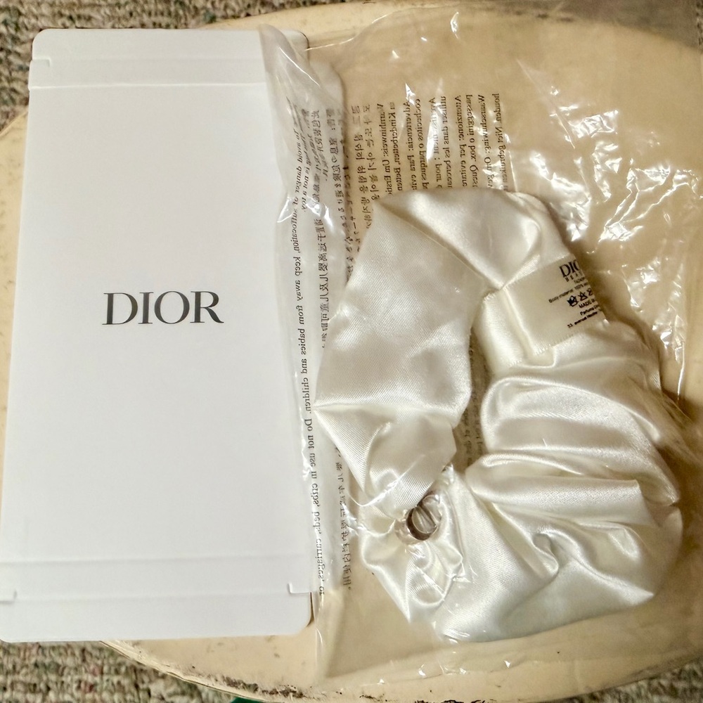 Dior Ivory Satin Scrunchie with Metal ‘CD’ clip. NEW in SEALED Plastic Bag
